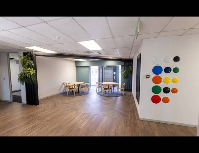 1,188M² OFFICE TO LET IN BEDFORD GARDENS